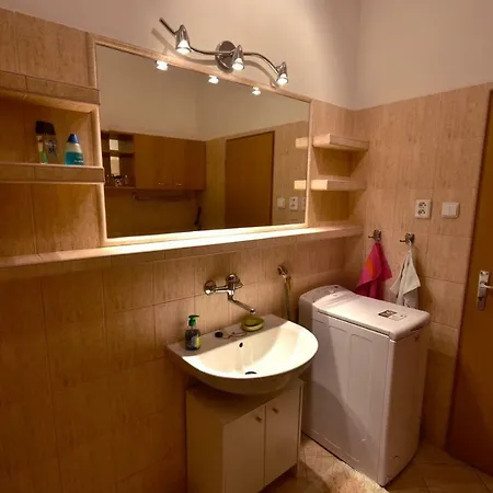 Privat Bea Apartment *